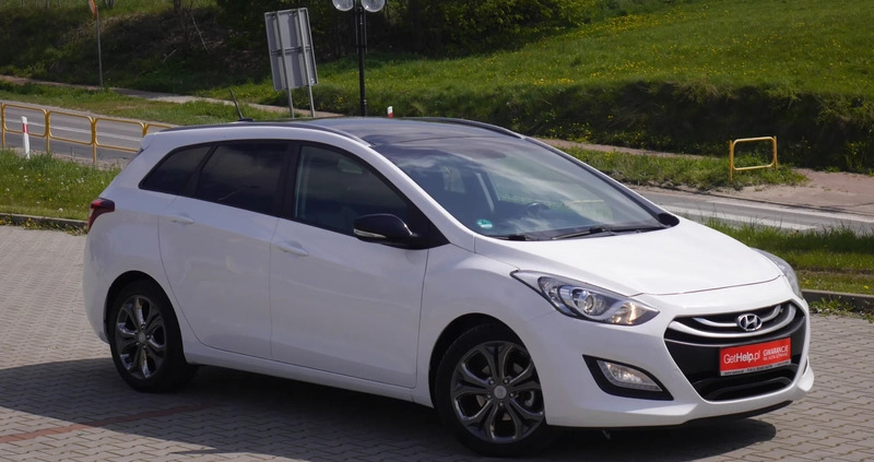 Hyundai I30 cena 29900 przebieg: 187000, rok produkcji 2014 z Starachowice małe 631